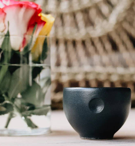 Handgemachte Keramik Espresso Tasse Ruhepunkt: Schwarz - Konceptpunkt Home, Deko und mehr …